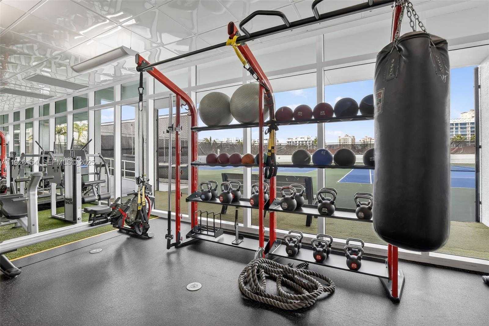 Small Image of 3301 NORTH EAST 183 ST #906, Aventura Number 33