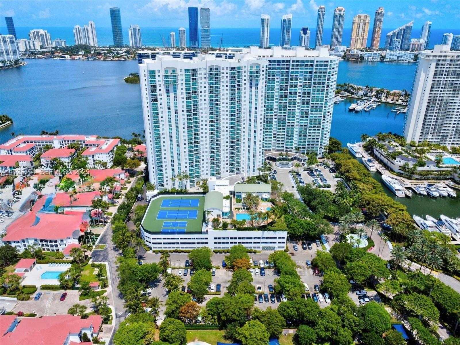 Small Image of 3301 NORTH EAST 183 ST #906, Aventura Number 49