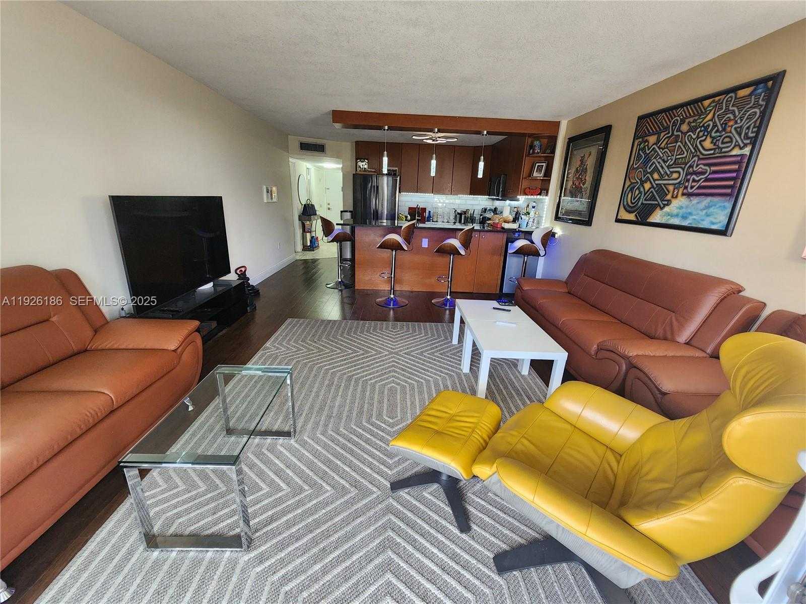 Small Image of 2801 NORTH EAST 183RD ST #310W, Aventura Number 3