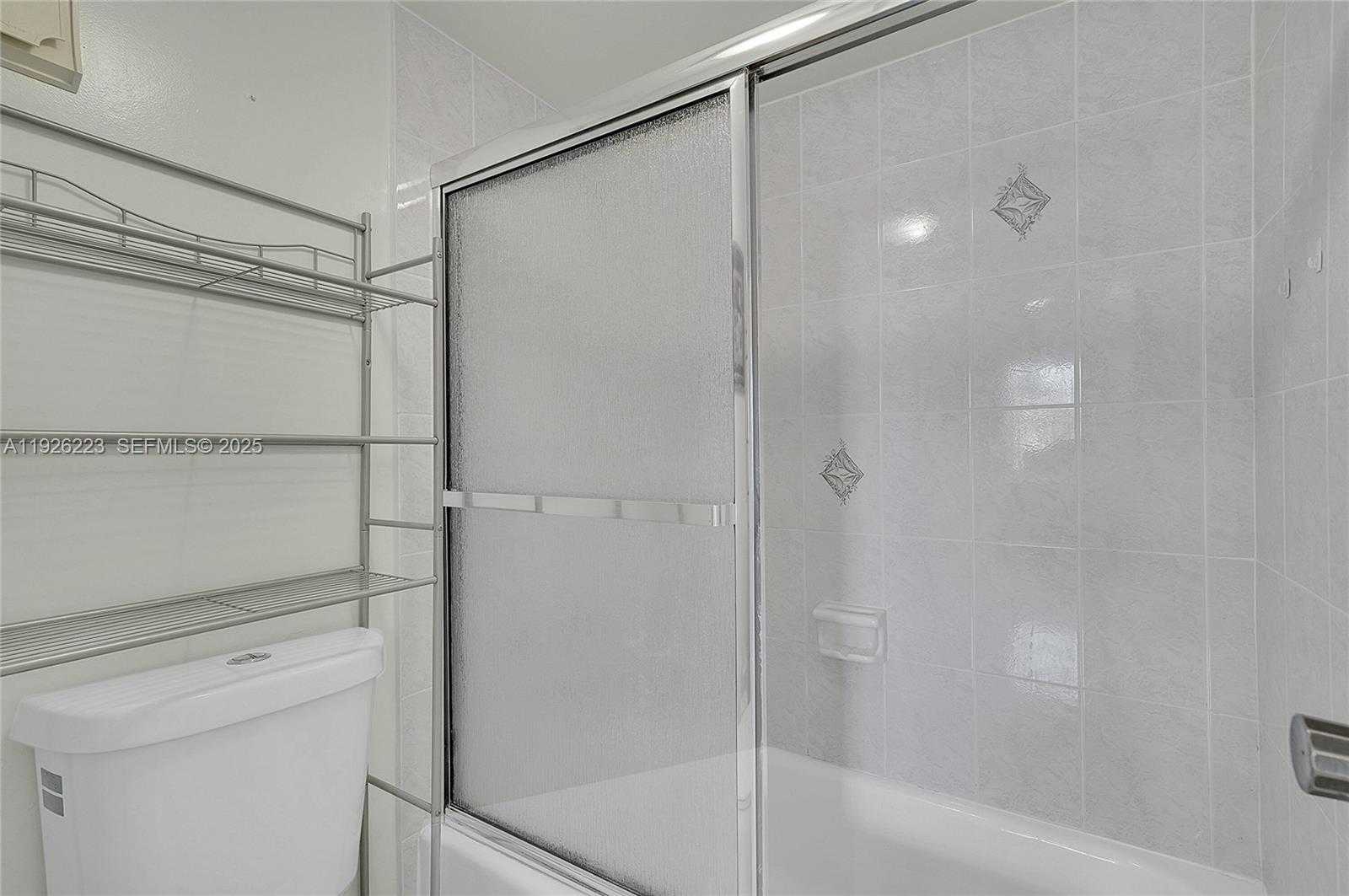 Small Image of 17800 ATLANTIC BLVD #409, Sunny Isles Beach Number 16