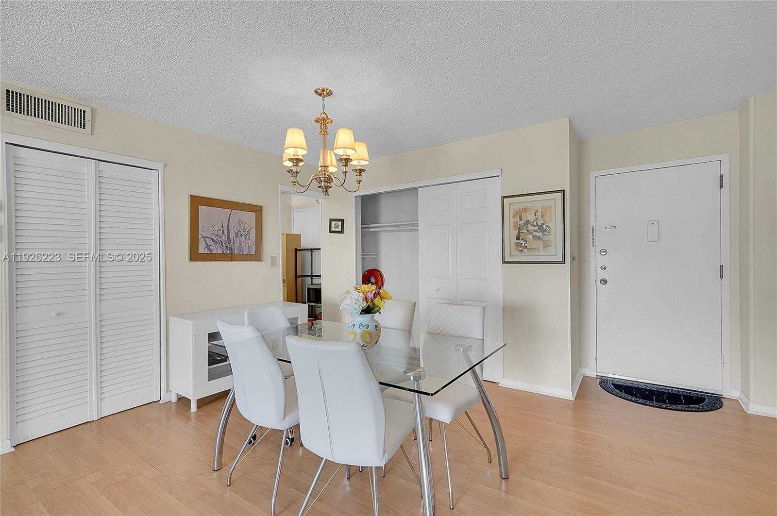 Small Image of 17800 ATLANTIC BLVD #409, Sunny Isles Beach Number 5