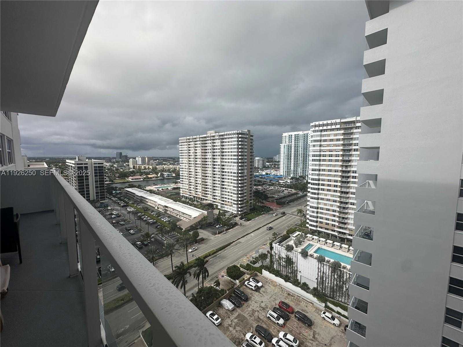 Small Image of 2030 SOUTH OCEAN DR #1705, Hallandale Beach Number 19