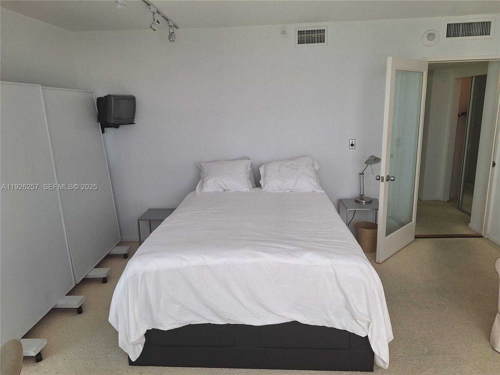 Small Image of 1541 BRICKELL AVE #A1201, Miami Number 12