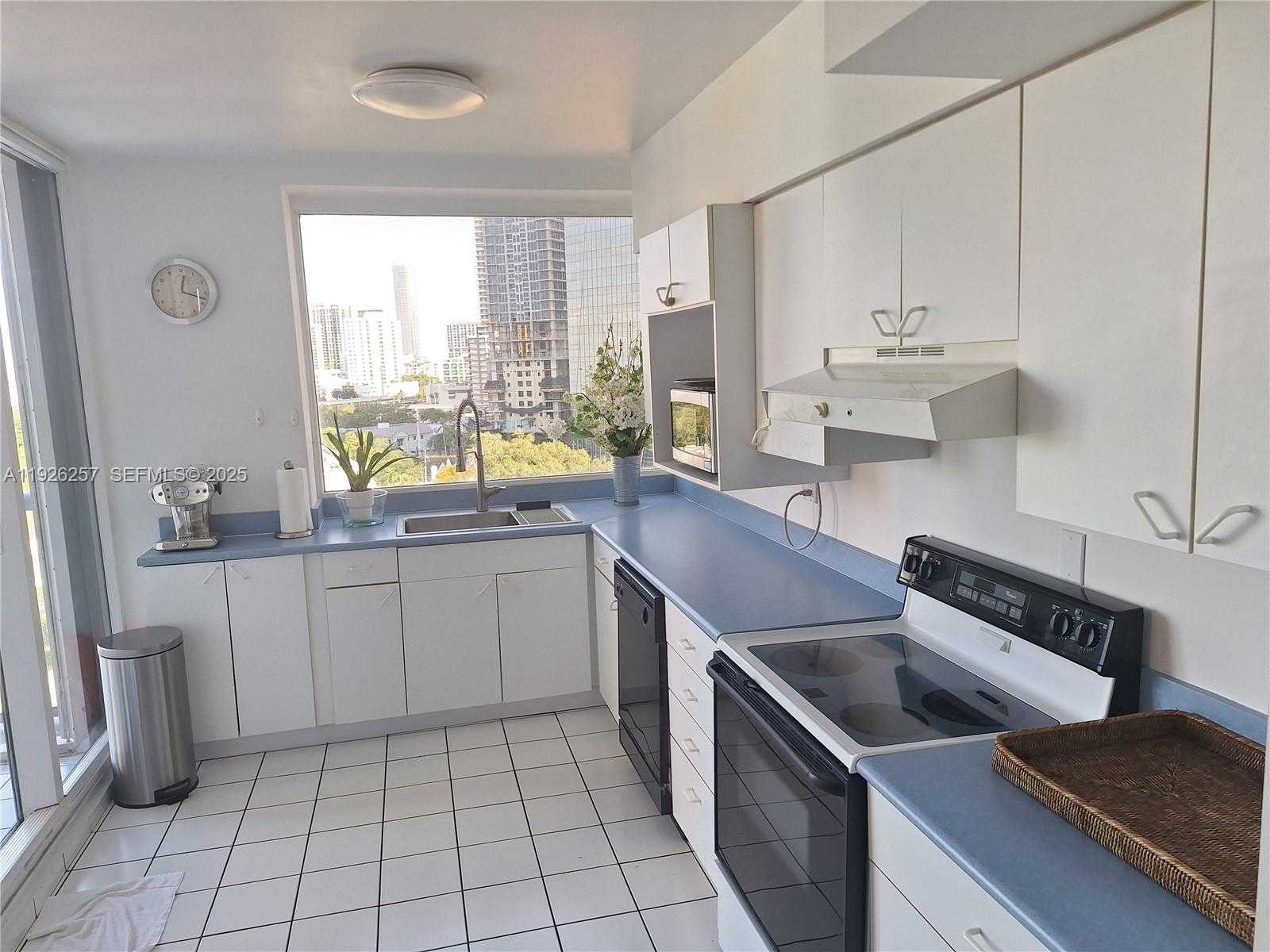 Small Image of 1541 BRICKELL AVE #A1201, Miami Number 16