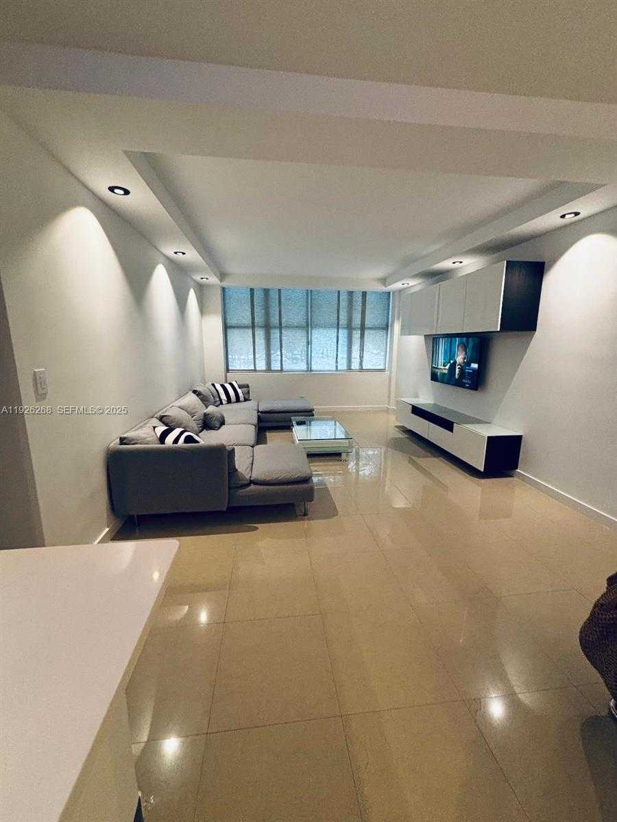 Small Image of 7441 WAYNE AVE #1R, Miami Beach Number 15