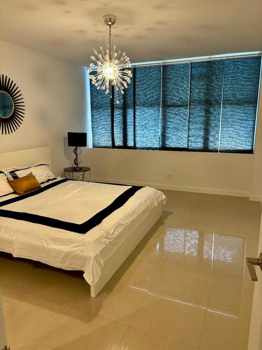 Small Image of 7441 WAYNE AVE #1R, Miami Beach Number 26