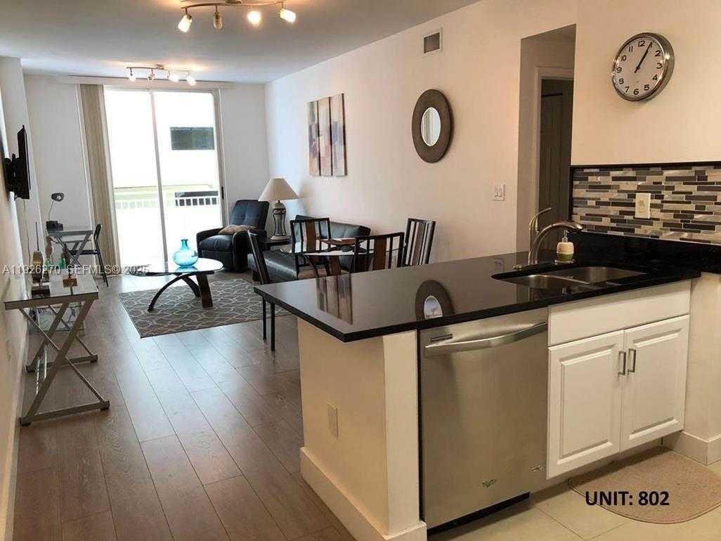 Small Image of 185 SOUTH EAST 14 TE #802, Miami Number 9