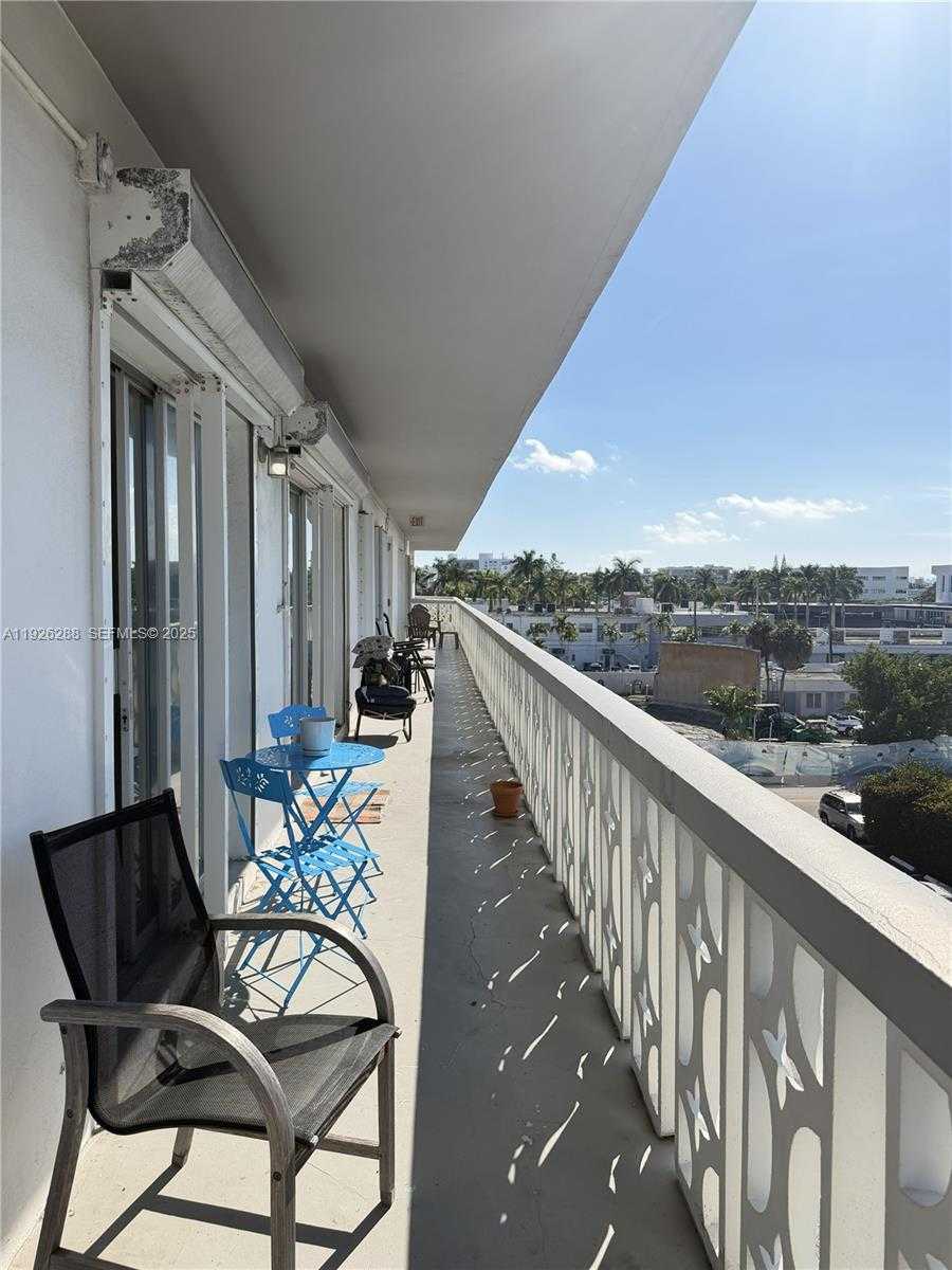 Small Image of 9700 EAST BAY HARBOR DR #408, Bay Harbor Islands Number 15