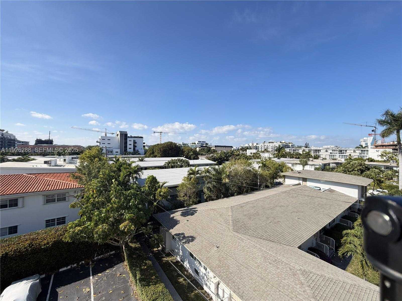 Small Image of 9700 EAST BAY HARBOR DR #408, Bay Harbor Islands Number 17