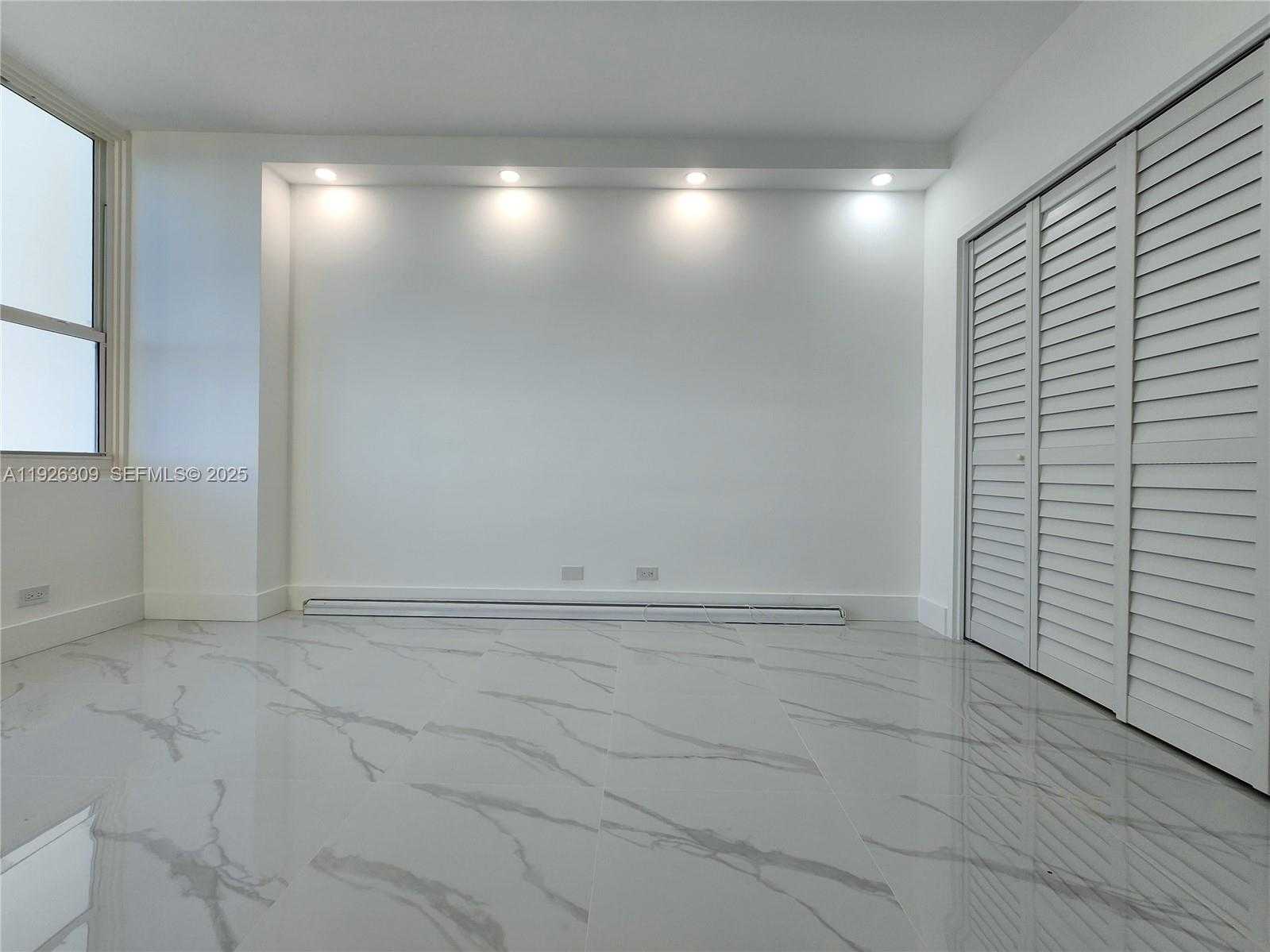 Imagen de Pequeño Objeto