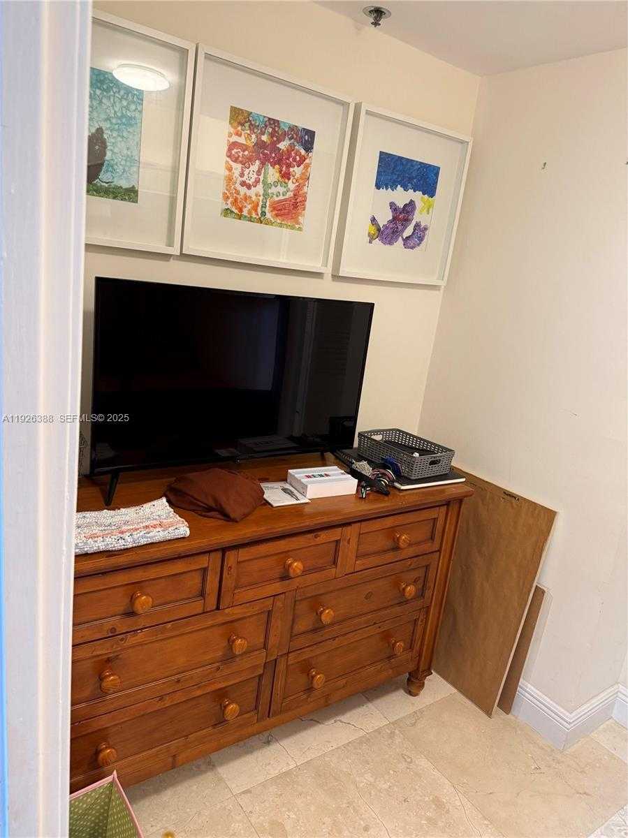 Small Image of 251 CRANDON BLVD #233, Key Biscayne Number 23