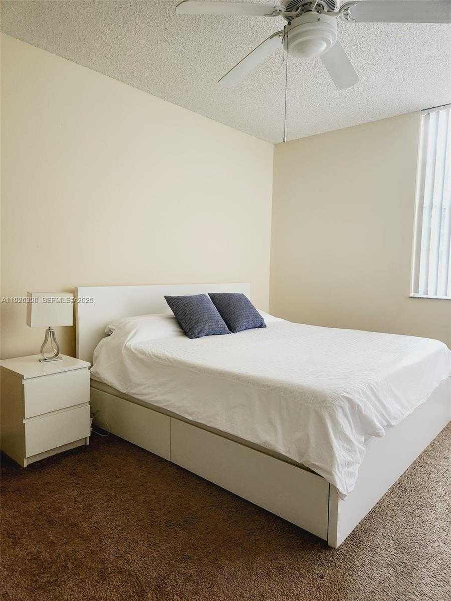 Small Image of 19655 EAST COUNTRY CLUB DR #6107, Aventura Number 12