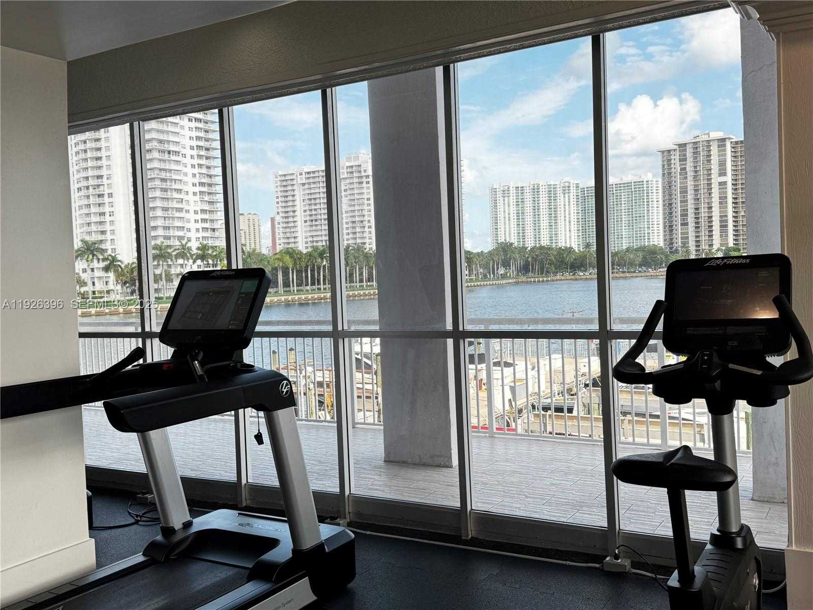 Small Image of 18061 BISCAYNE BLVD #1203, Aventura Number 38
