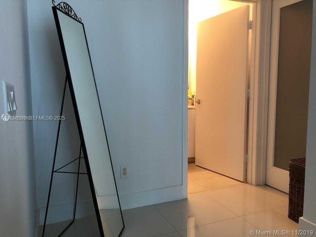 Small Image of 60 SOUTH WEST 13TH ST #3218, Miami Number 8