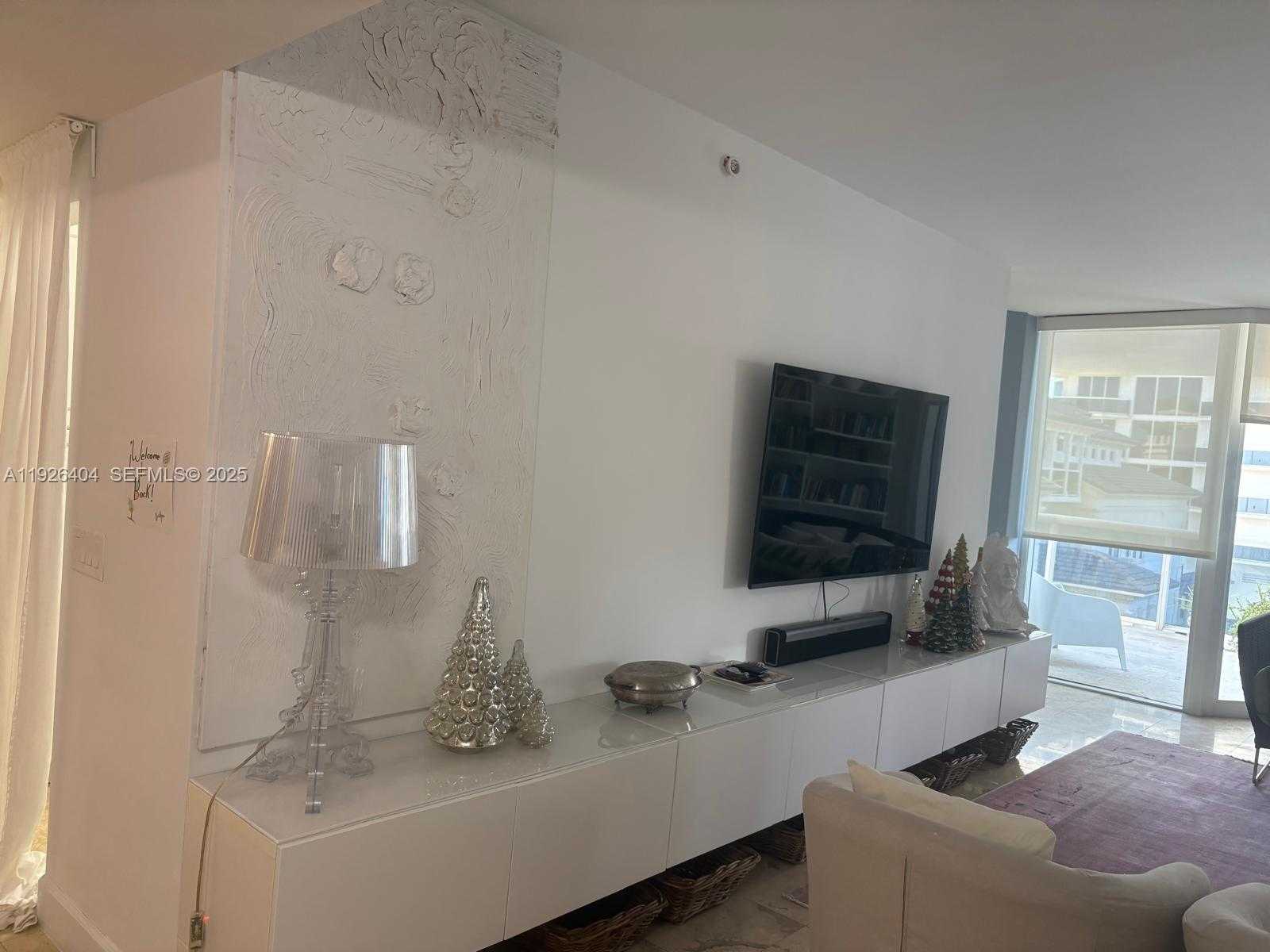 Small Image of 4779 COLLINS AVE #504, Miami Beach Number 15