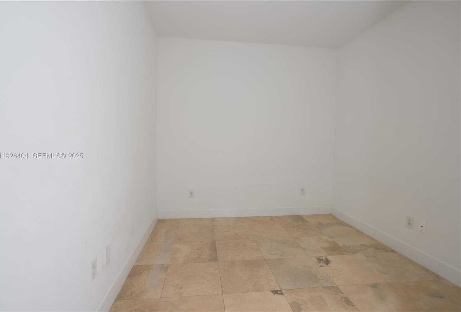 Small Image of 4779 COLLINS AVE #504, Miami Beach Number 27