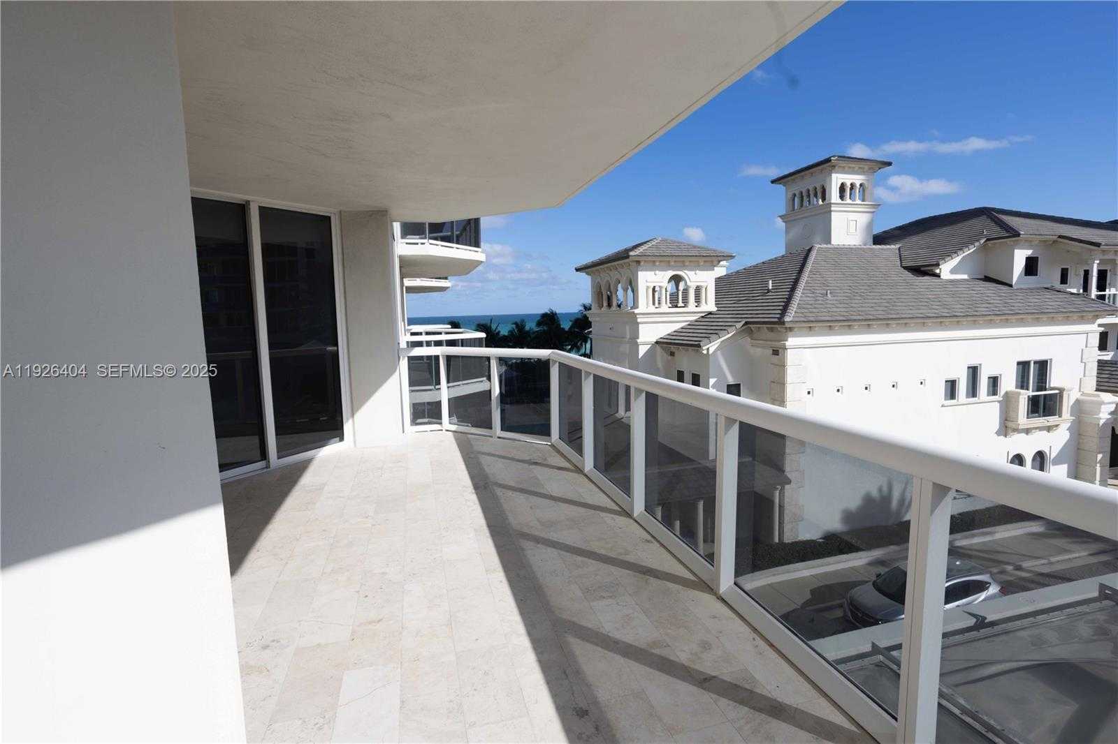 Small Image of 4779 COLLINS AVE #504, Miami Beach Number 3