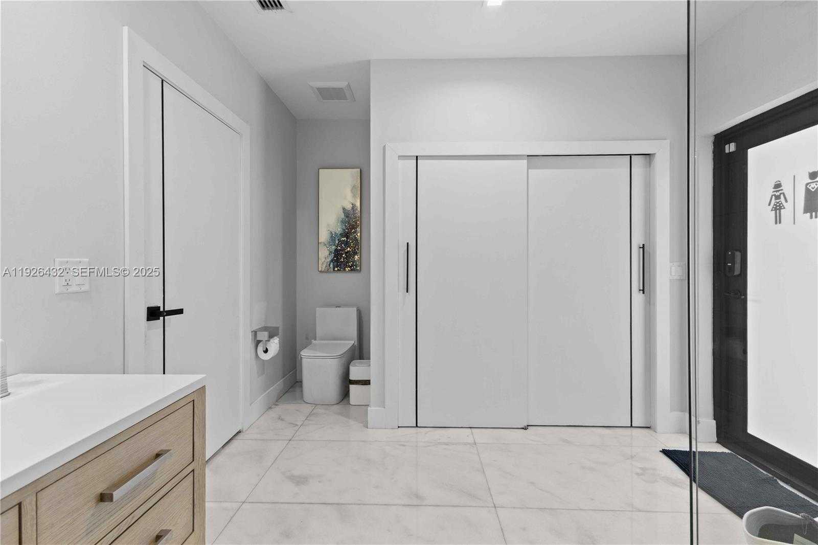 Small Image of 9040 SOUTH WEST 110TH AVE, Miami Number 43