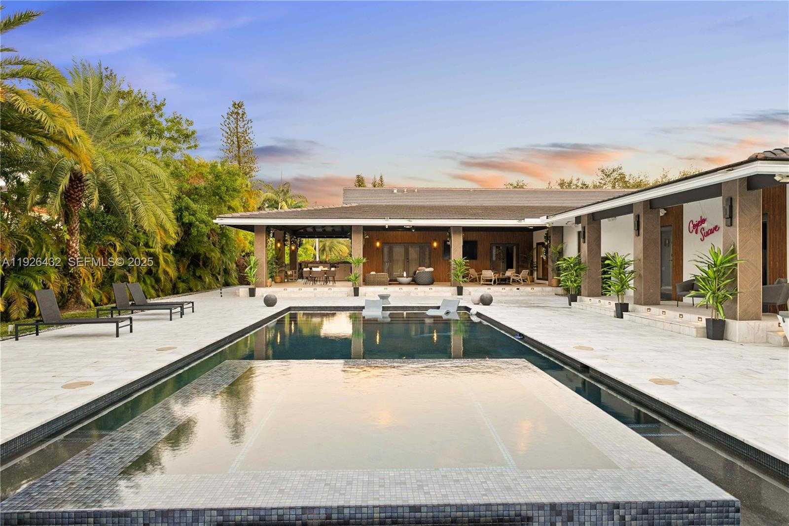 Small Image of 9040 SOUTH WEST 110TH AVE, Miami Number 56