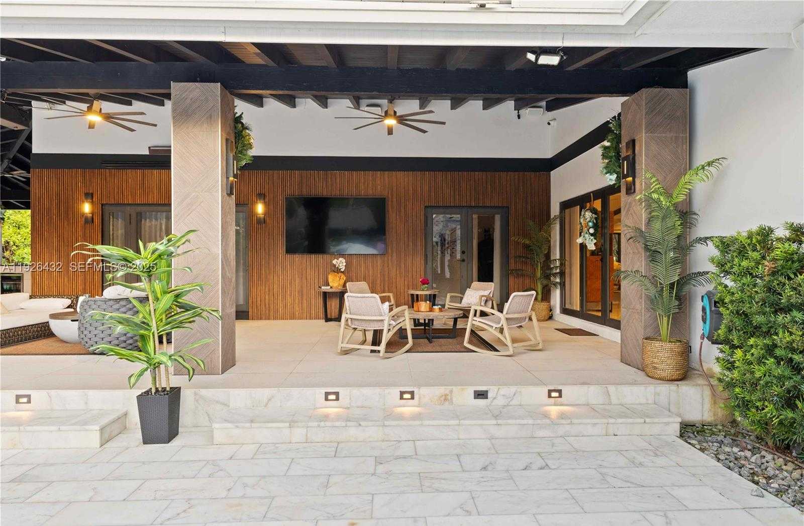 Small Image of 9040 SOUTH WEST 110TH AVE, Miami Number 58