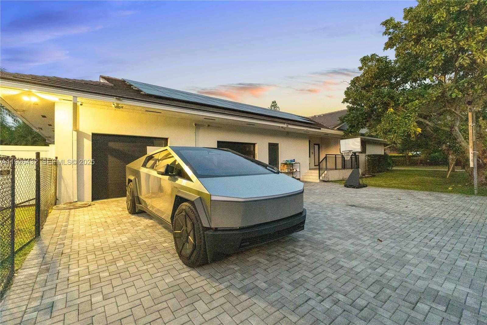 Small Image of 9040 SOUTH WEST 110TH AVE, Miami Number 70