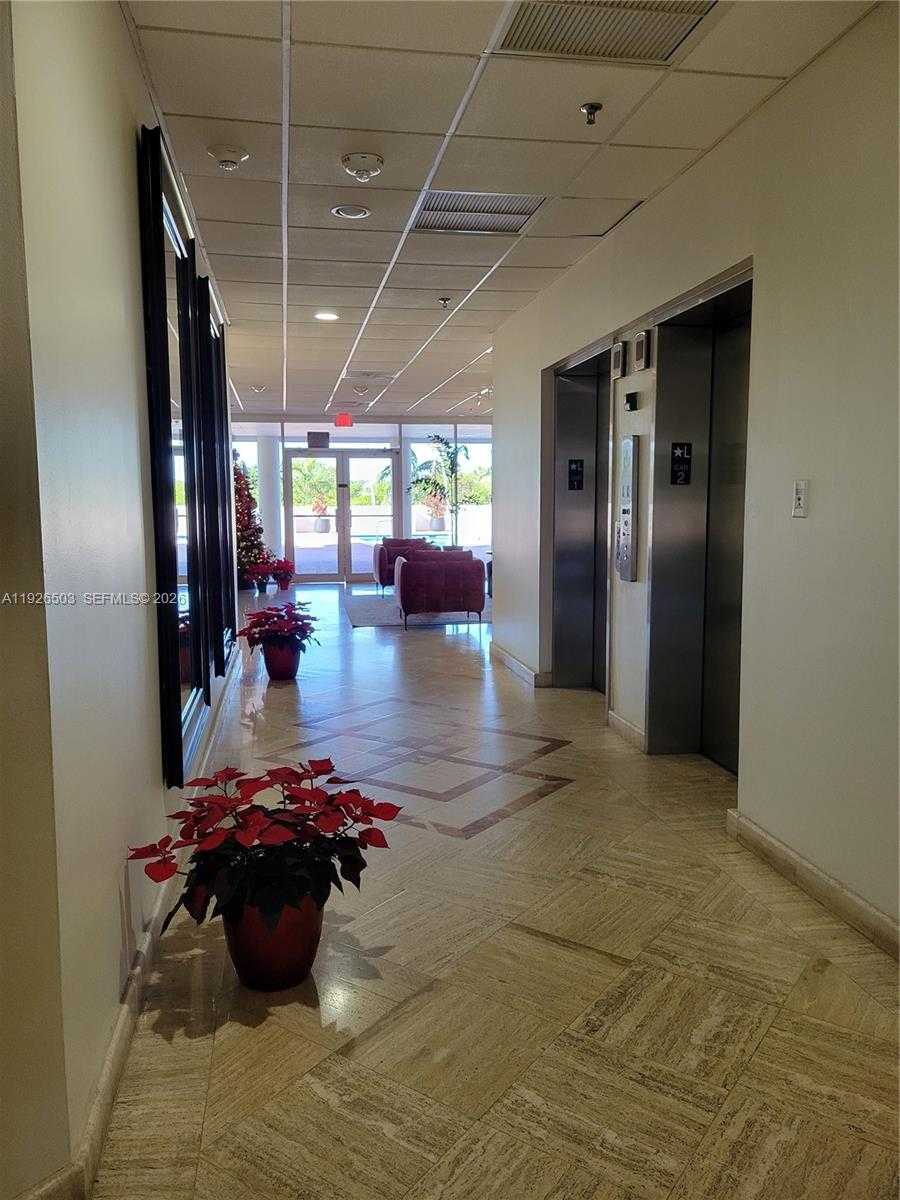 Small Image of 6422 COLLINS AVE #1802, Miami Beach Number 23