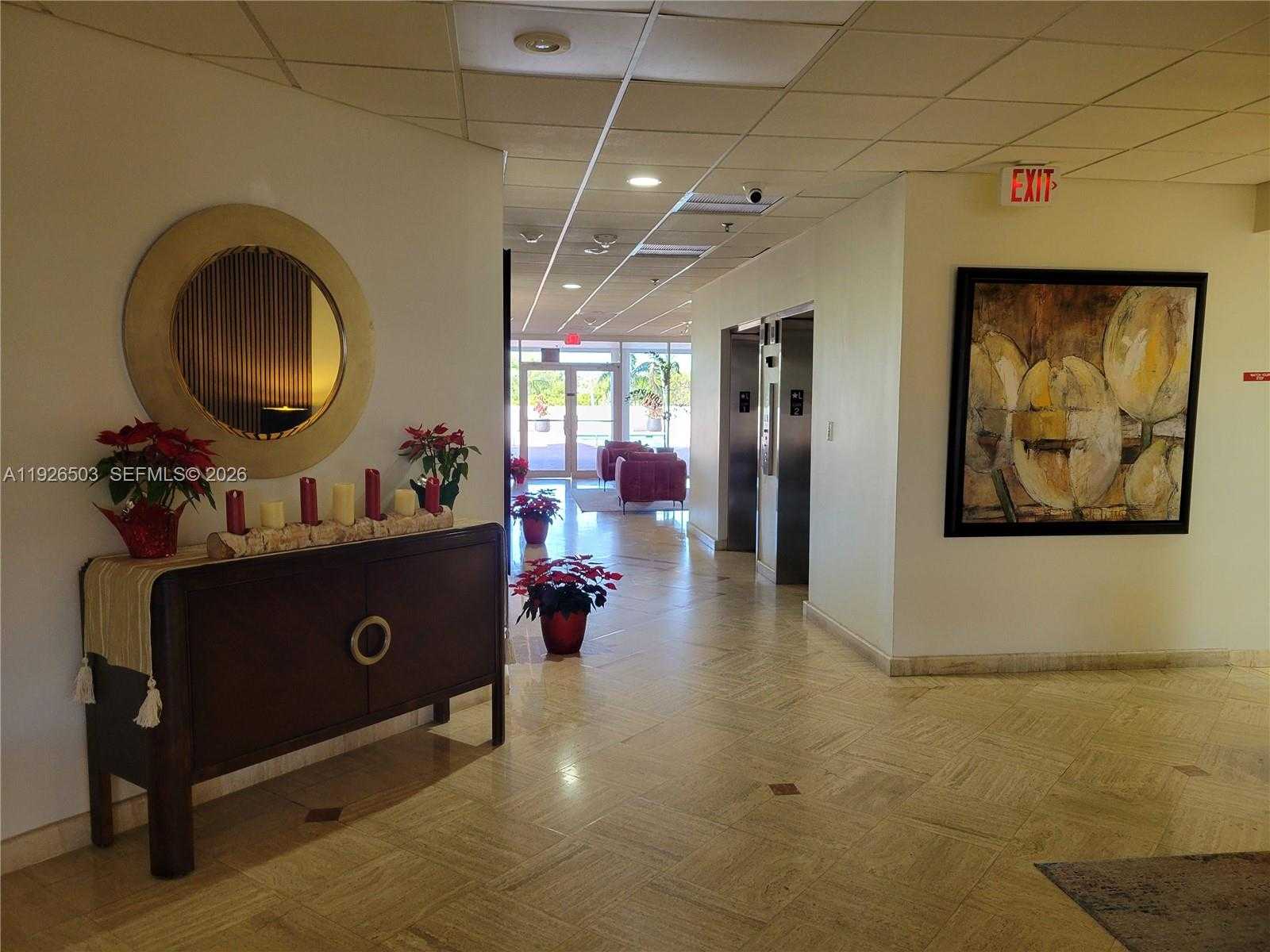 Small Image of 6422 COLLINS AVE #1802, Miami Beach Number 24