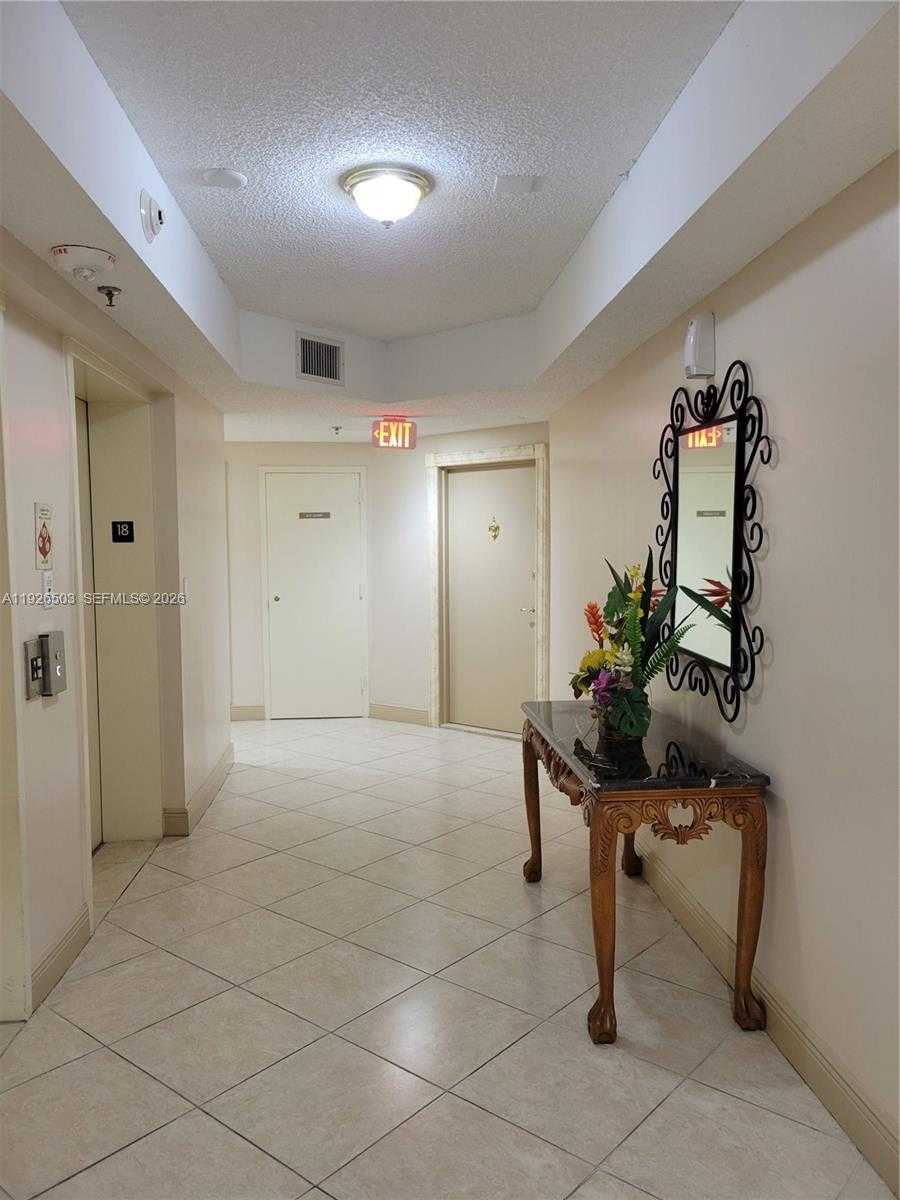 Small Image of 6422 COLLINS AVE #1802, Miami Beach Number 28