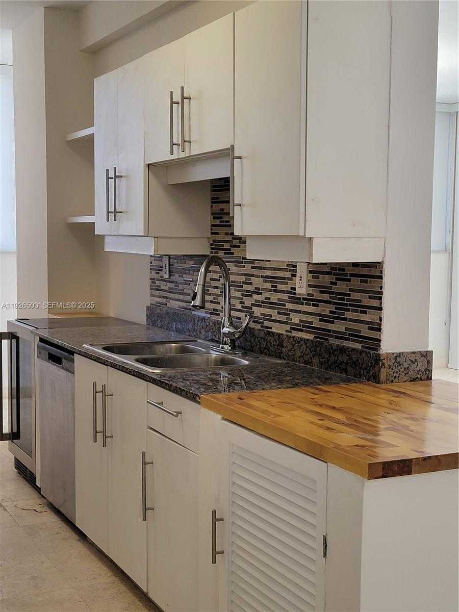 Small Image of 6422 COLLINS AVE #1802, Miami Beach Number 46