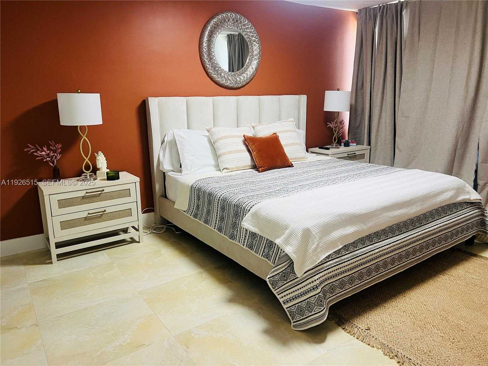 Small Image of 5225 COLLINS AVE #914, Miami Beach Number 13