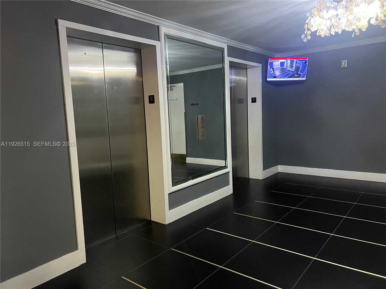 Small Image of 5225 COLLINS AVE #914, Miami Beach Number 17