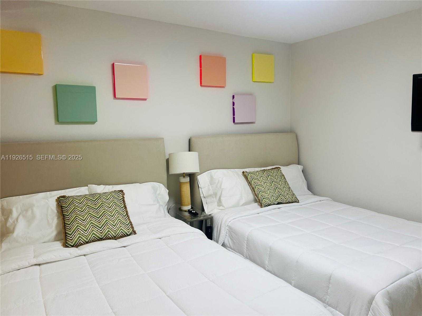 Small Image of 5225 COLLINS AVE #914, Miami Beach Number 7
