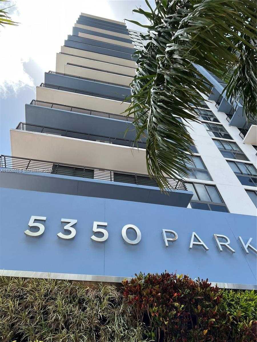 Small Image of 5350 NORTH WEST 84TH AVE #1104B, Doral Number 2