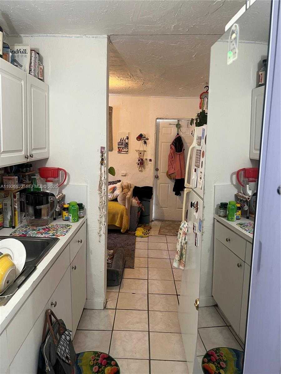 Small Image of 106 NORTH WEST 3RD ST #106, Hallandale Beach Number 4