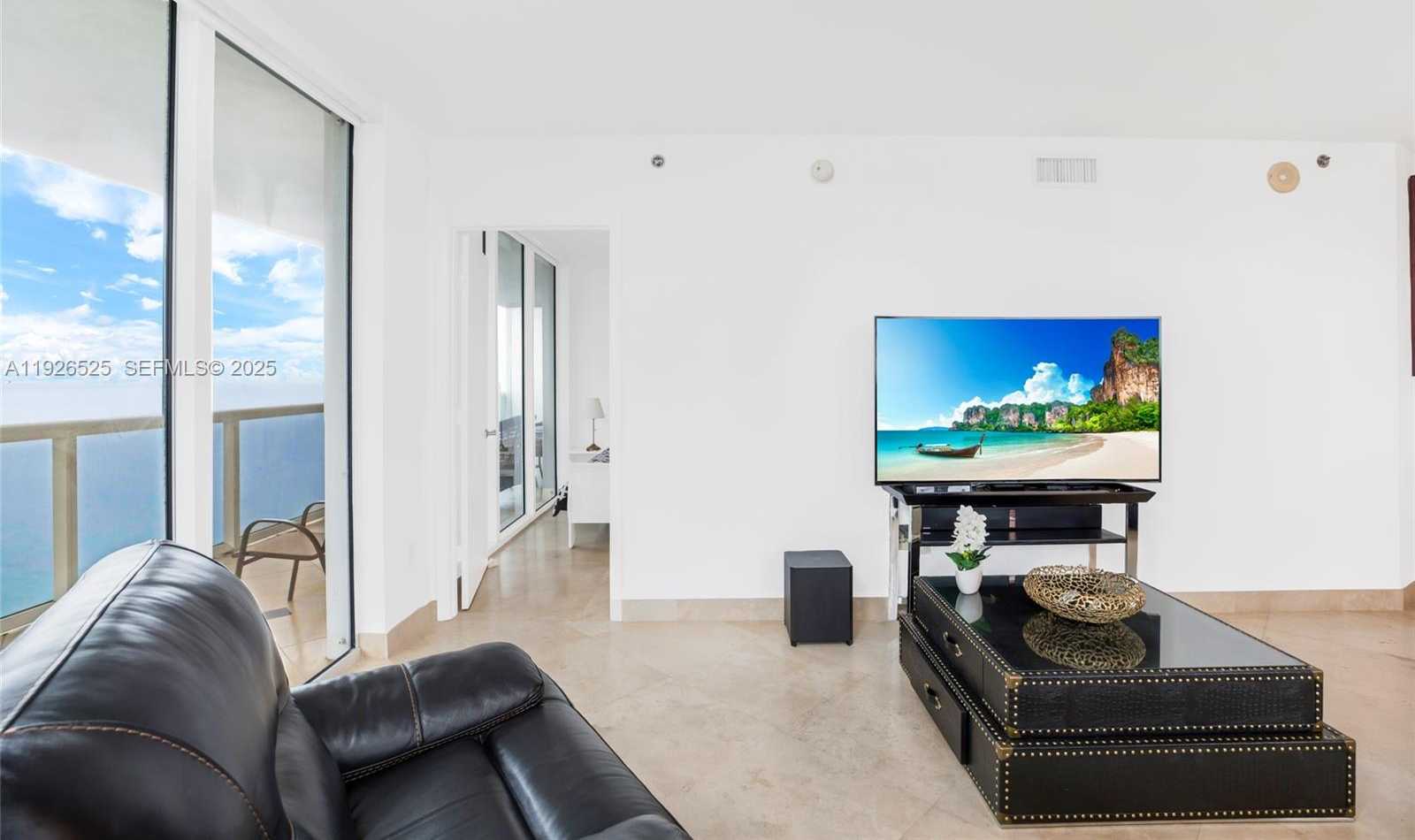 Small Image of 1830 SOUTH OCEAN DR #2808, Hallandale Beach Number 6