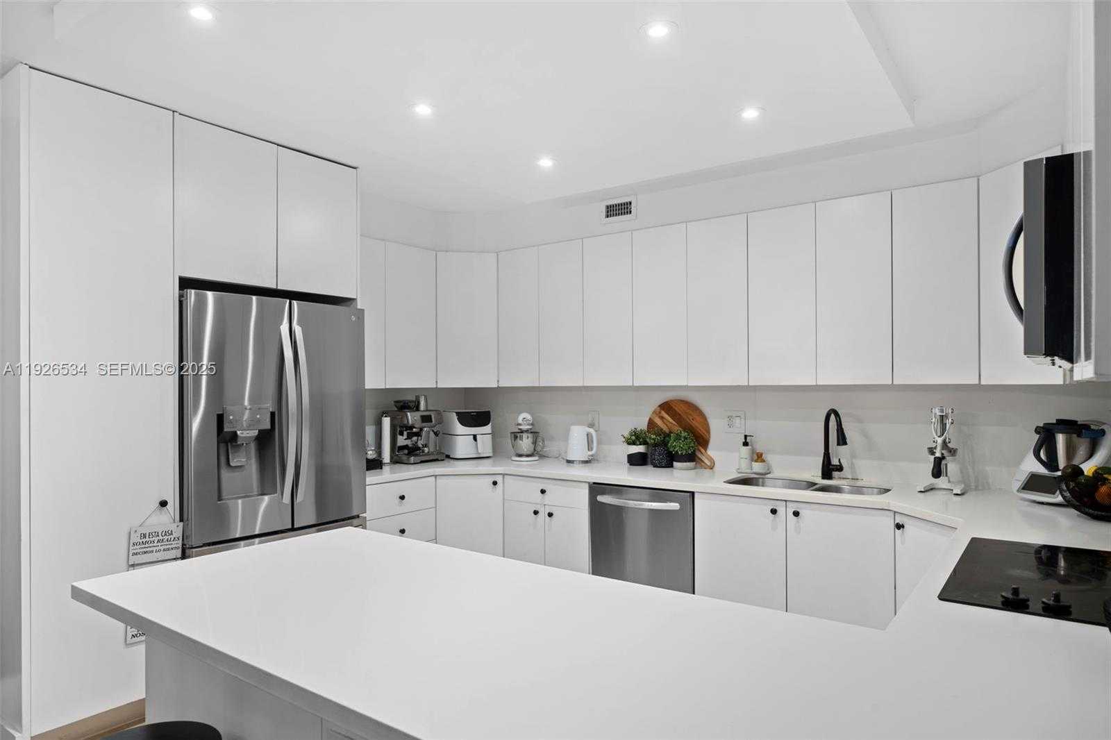 Small Image of 141 CRANDON BLVD #237, Key Biscayne Number 7