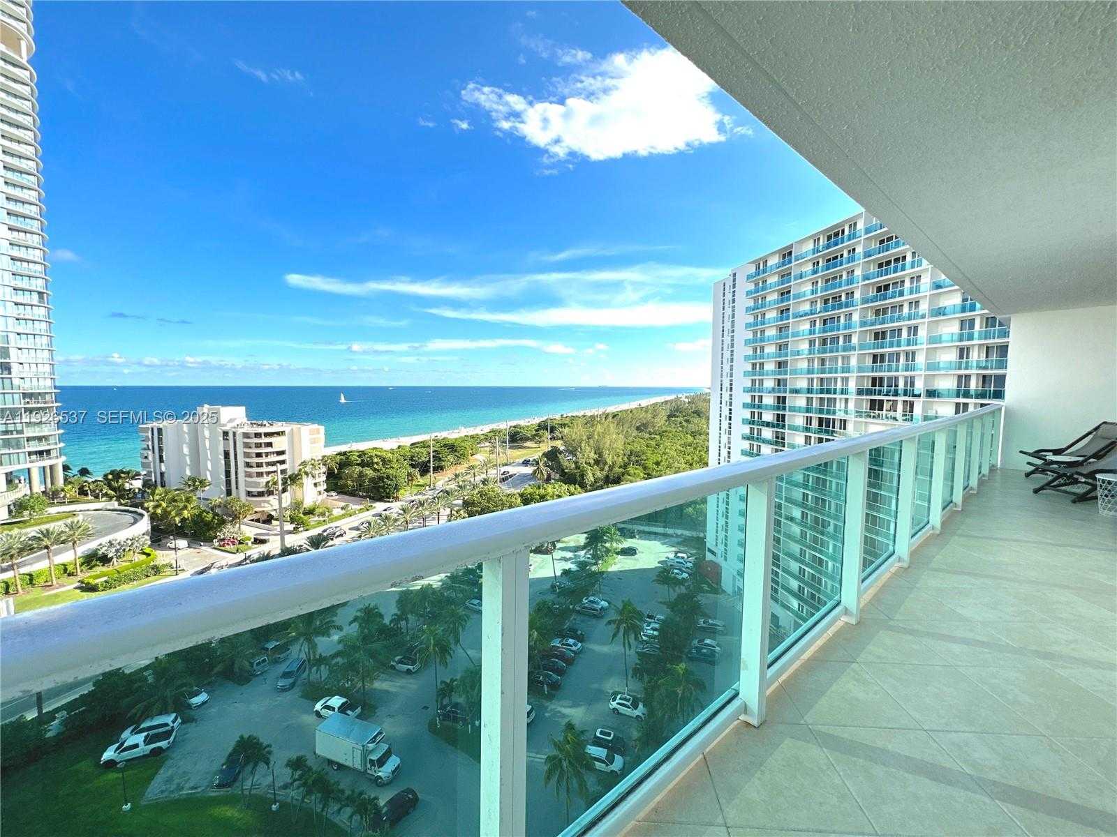 Small Image of 100 BAYVIEW DR #1506, Sunny Isles Beach Number 5