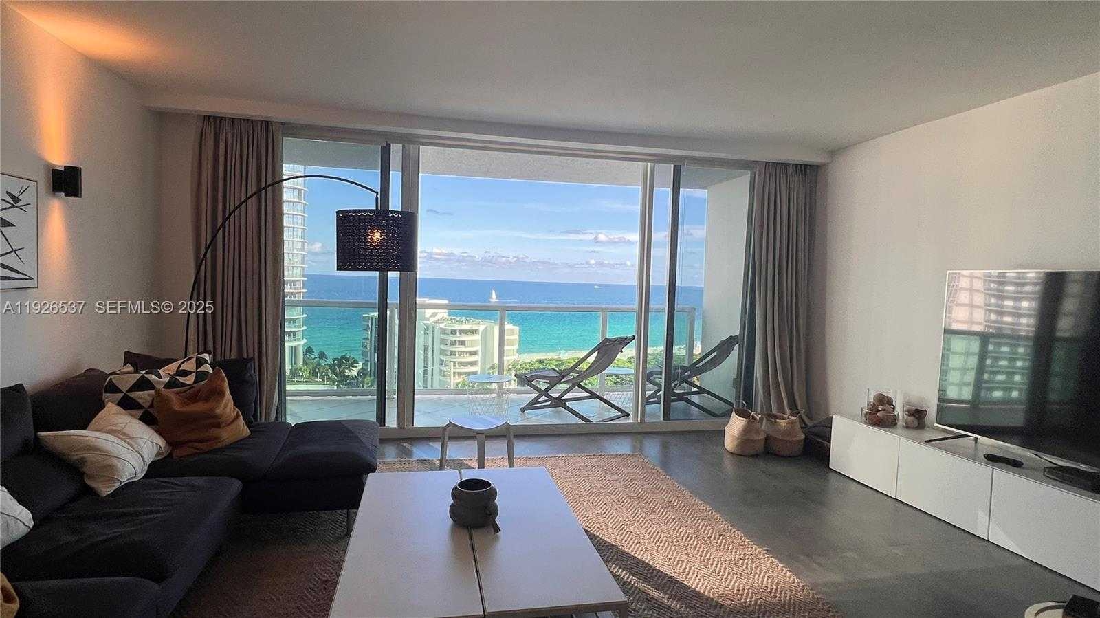 Small Image of 100 BAYVIEW DR #1506, Sunny Isles Beach Number 8