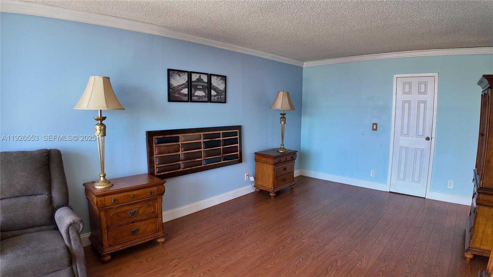 Small Image of 2017 SOUTH OCEAN DR #706, Hallandale Beach Number 14