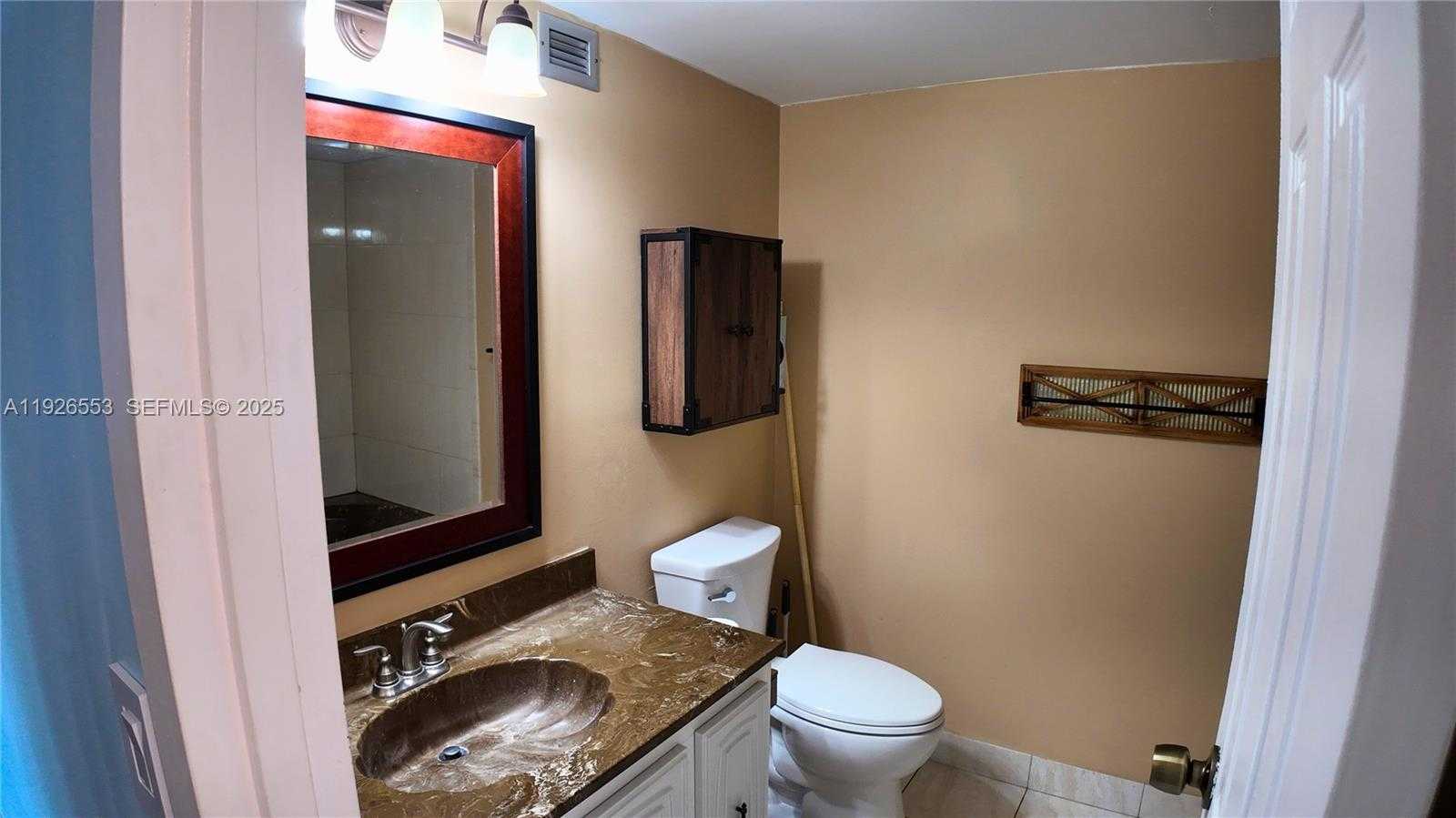 Small Image of 2017 SOUTH OCEAN DR #706, Hallandale Beach Number 16