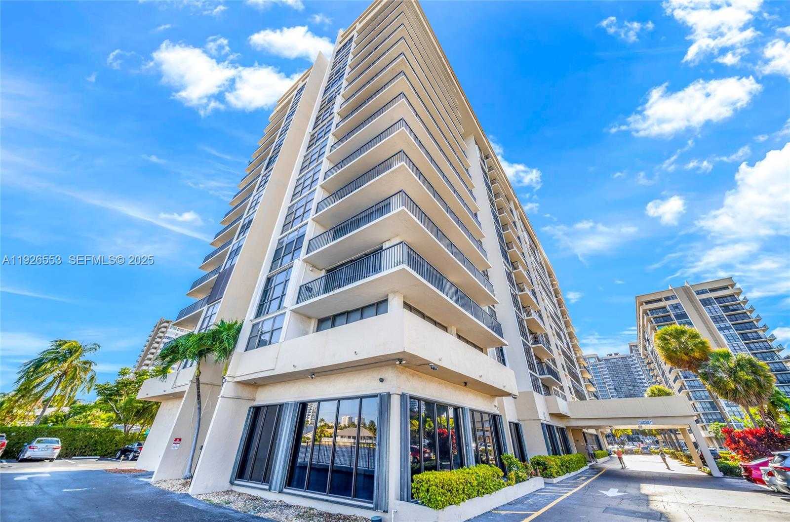 Small Image of 2017 SOUTH OCEAN DR #706, Hallandale Beach Number 24