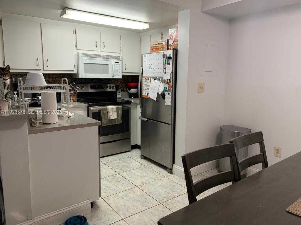 Small Image of 8660 NORTH WEST 6TH LN #5-203, Miami Number 4