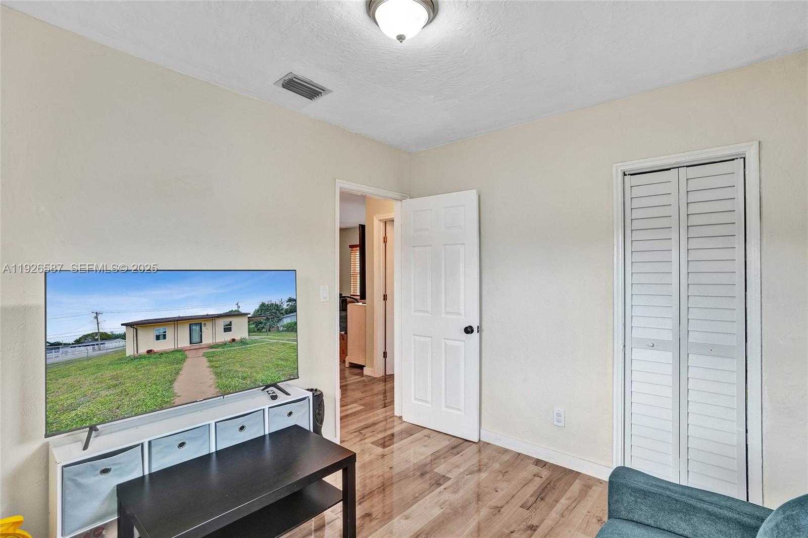 Small Image of 1300 NORTH WEST 87TH ST, Miami Number 18