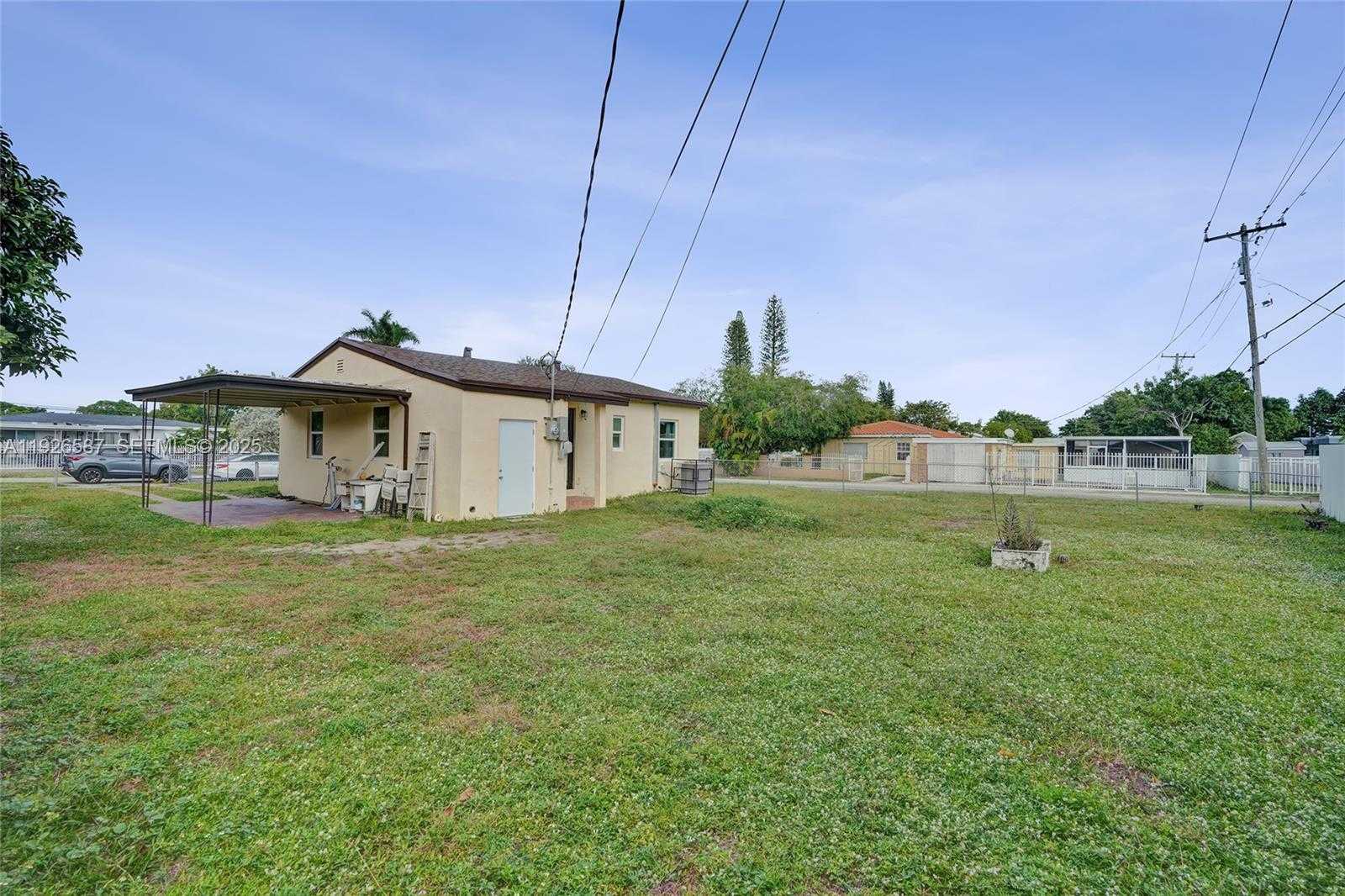 Small Image of 1300 NORTH WEST 87TH ST, Miami Number 23