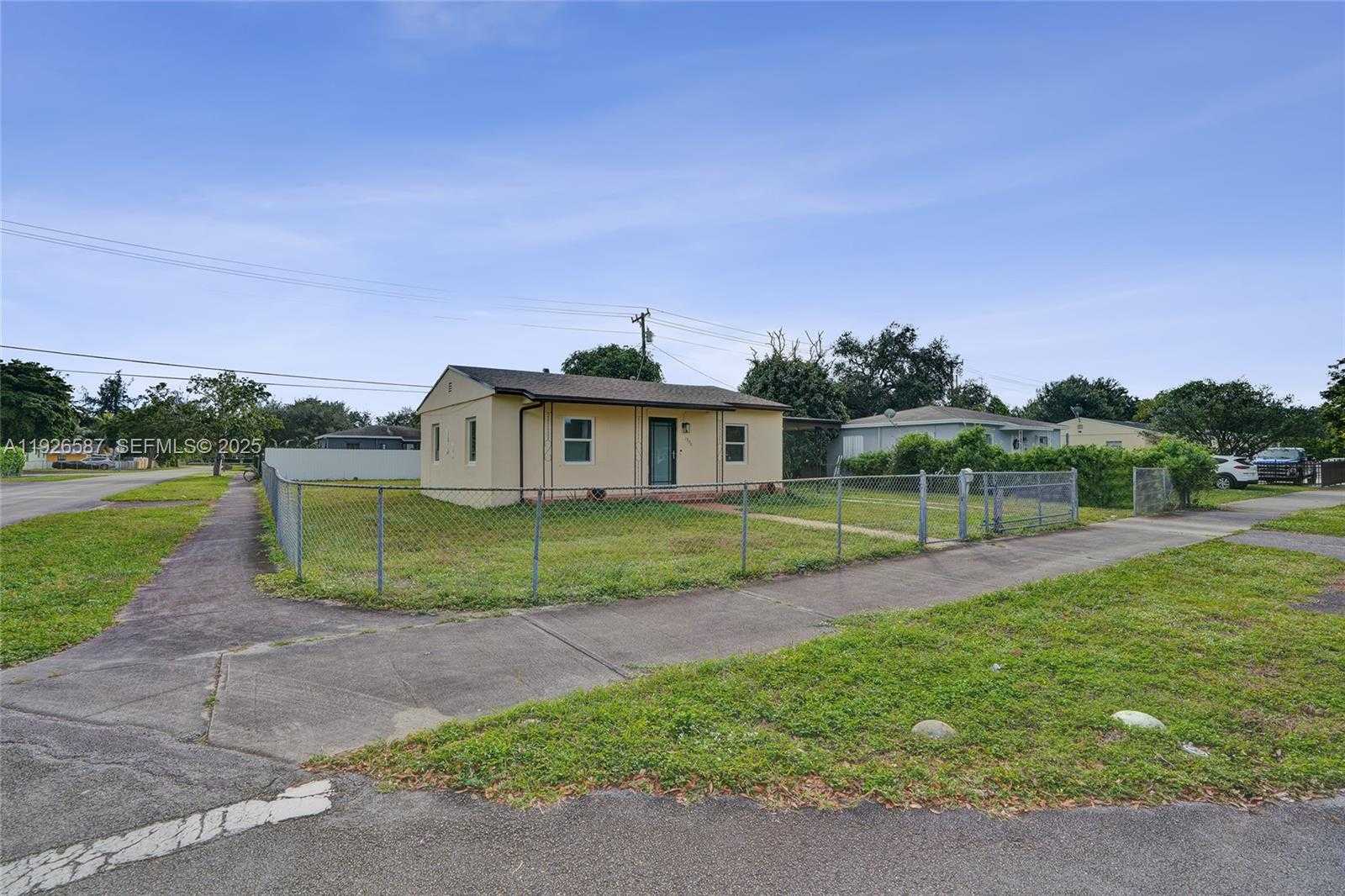 Small Image of 1300 NORTH WEST 87TH ST, Miami Number 28