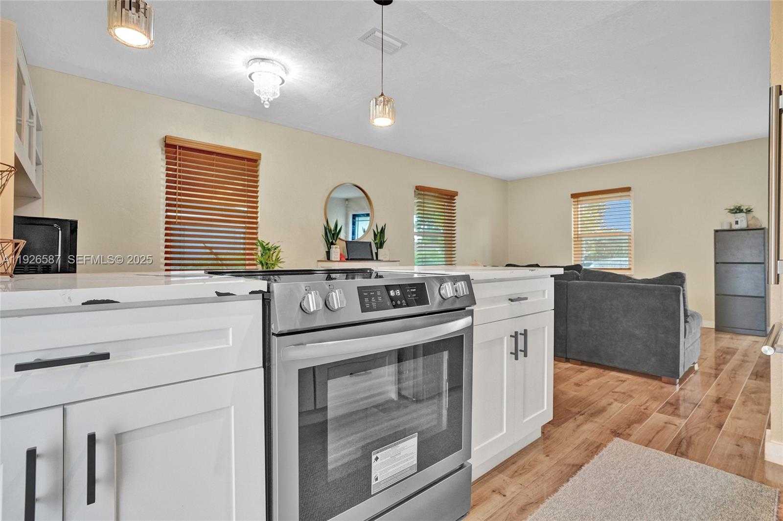 Small Image of 1300 NORTH WEST 87TH ST, Miami Number 7