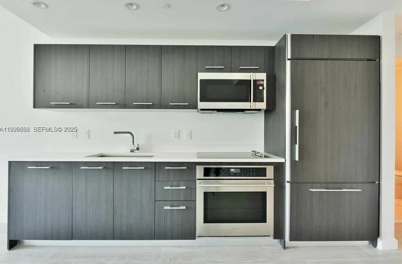 Small Image of 45 SOUTH WEST 9TH ST #2209, Miami Number 9