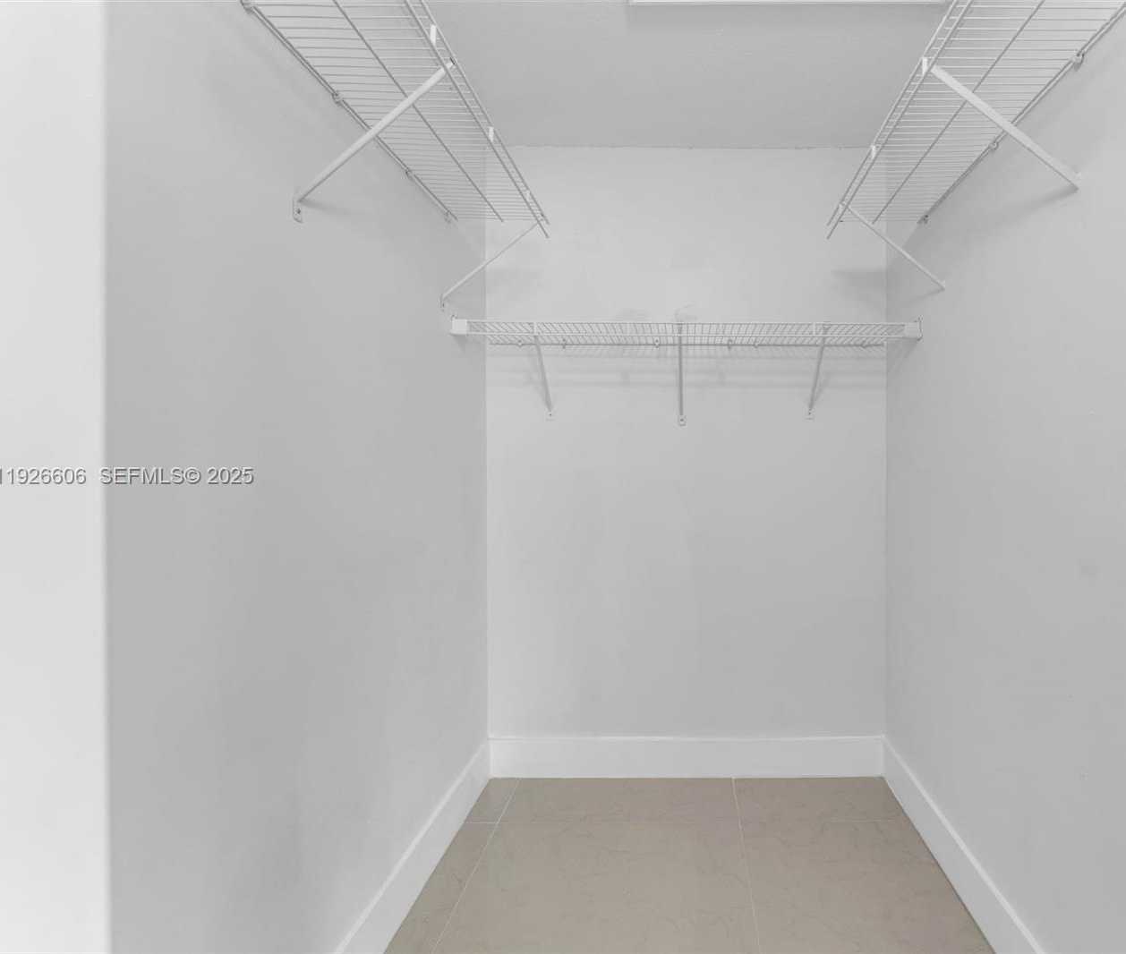 Small Image of 17542 SOUTH WEST 139TH CT, Miami Number 20