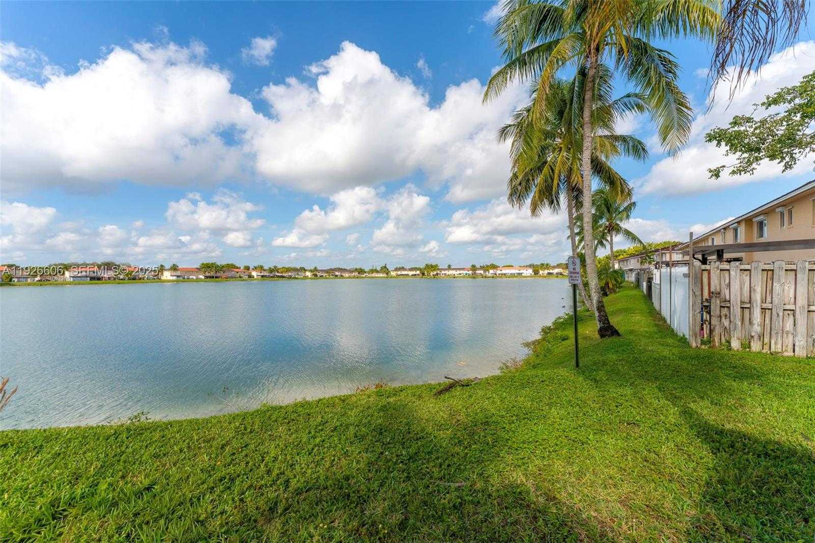 Small Image of 17542 SOUTH WEST 139TH CT, Miami Number 30