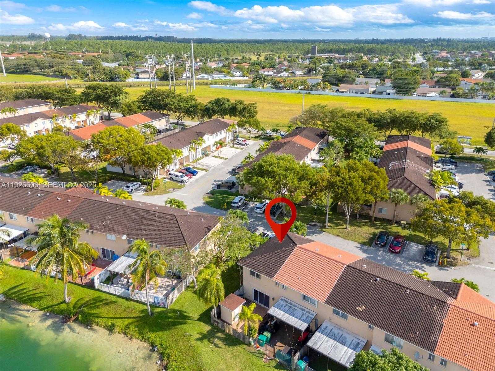 Small Image of 17542 SOUTH WEST 139TH CT, Miami Number 36